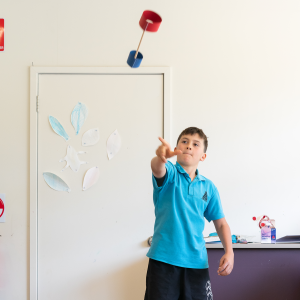 Student tosses a loopy aeroplane