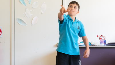 Student tosses a loopy aeroplane